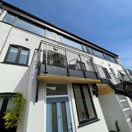 Lees Lookout Holt ,2 Bedroom Luxury Apartment With Private Parking Eksteriør bilde