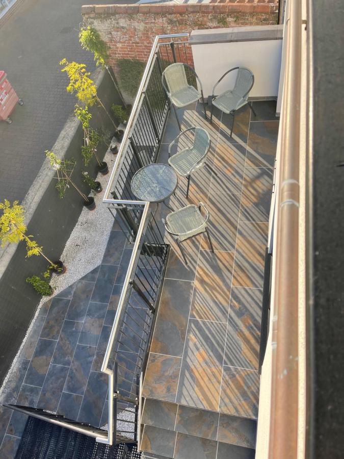 Lees Lookout Holt ,2 Bedroom Luxury Apartment With Private Parking Eksteriør bilde